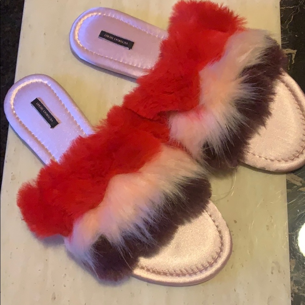 Slipper - Picture 2 of 6